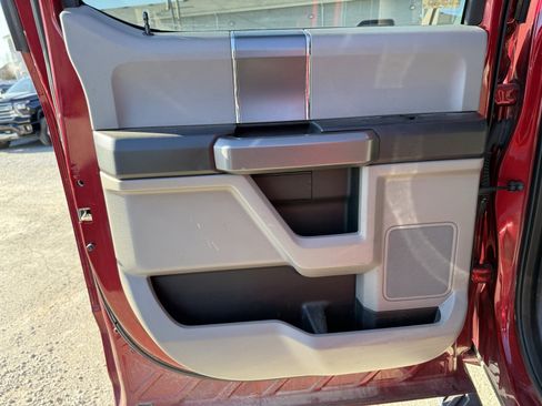 Used 2017 Ford F150 XLT w/ Equipment Group 302A Luxury image 19