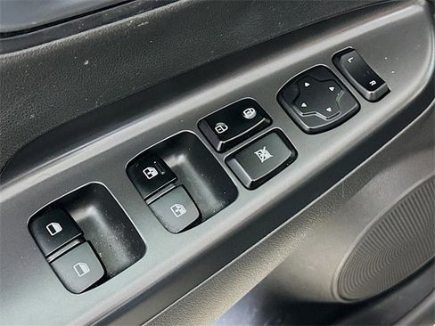 Used 2023 Hyundai Kona SEL image 18