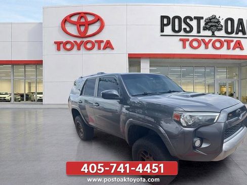 Used 2018 Toyota 4Runner TRD Off-Road AWD/4WD image 1