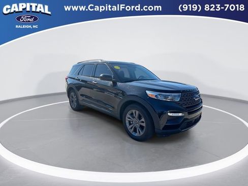 New 2024 Ford Explorer XLT w/ Equipment Group 202A image 2