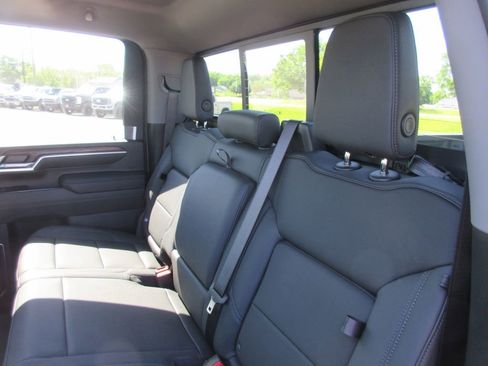 New 2026 GMC Sierra 3500 SLT w/ SLT Premium Package AWD/4WD image 14