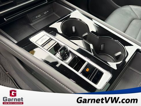 Used 2024 Volkswagen Atlas Cross Sport SEL R-Line image 25