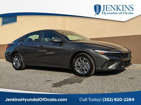 New 2025 Hyundai Elantra Sport image 1