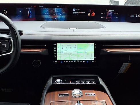 New 2026 Lincoln Navigator L Black Label AWD/4WD image 12