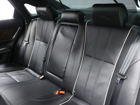 Used 2011 Jaguar XJ Supercharged image 3