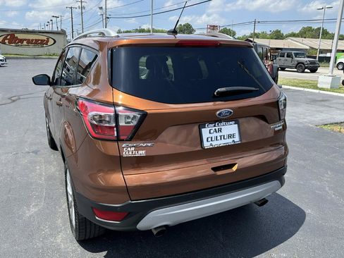 Used 2017 Ford Escape Titanium FWD image 11