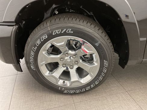New 2025 RAM 1500 2WD Crew Cab image 8