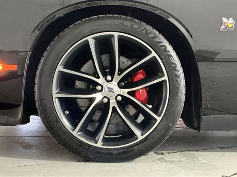 Used 2018 Dodge Challenger R/T Scat Pack RWD image 13