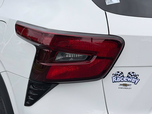Certified 2025 Chevrolet Trax LT FWD image 19