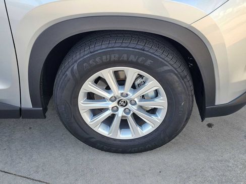 Certified 2026 Toyota Grand Highlander FWD image 9