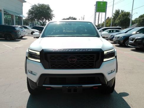 Used 2022 Nissan Frontier Pro-X w/ Pro-X Premium Package RWD image 3