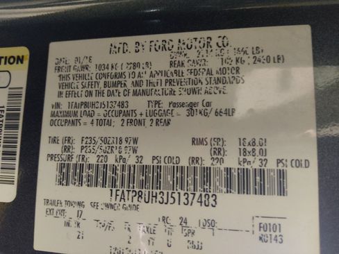Used 2018 Ford Mustang Convertible w/ Equipment Group 101A RWD image 33