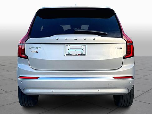 Used 2025 Volvo XC90 T8 Plus image 4