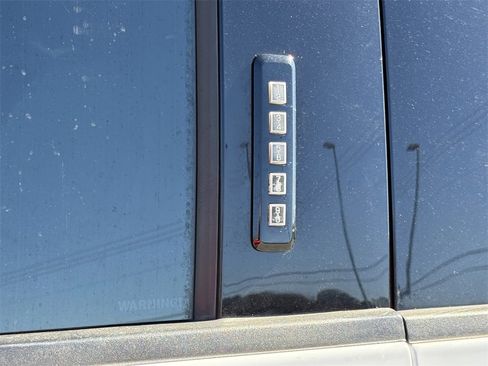 Used 2018 Ford F150 Lariat w/ Equipment Group 502A Luxury image 42