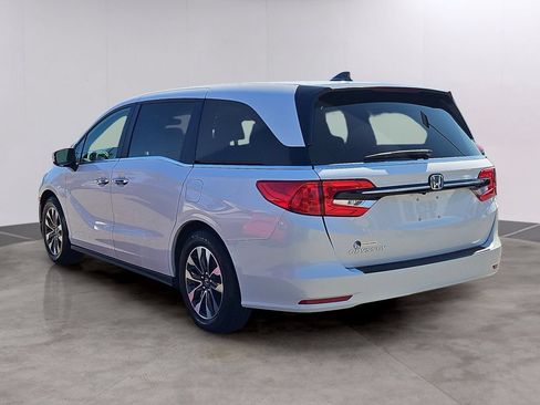 Certified 2024 Honda Odyssey EX-L image 6
