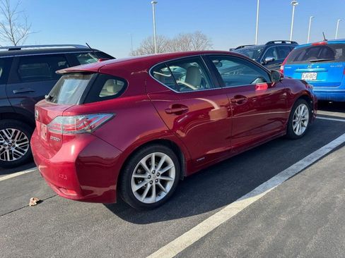 Used 2013 Lexus CT 200h image 3