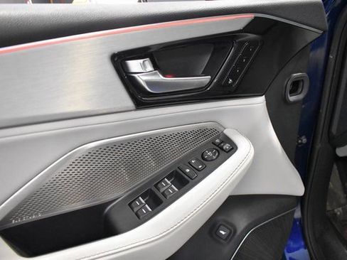 Used 2023 Acura MDX SH-AWD w/ Technology Package image 15