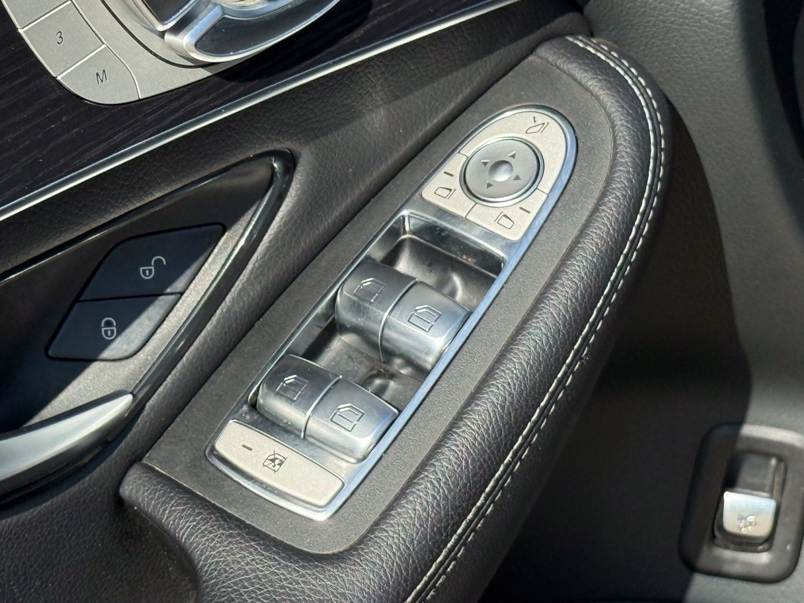 Used 2022 Mercedes-Benz GLC 300 image 22