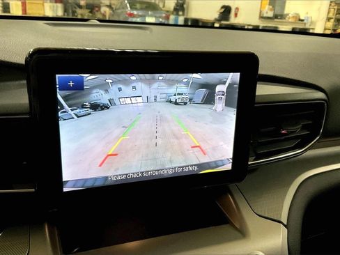 Certified 2022 Ford Explorer XLT w/ Equipment Group 202A image 20