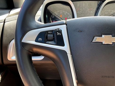 Used 2011 Chevrolet Equinox LT w/ Driver Convenience Package FWD image 17