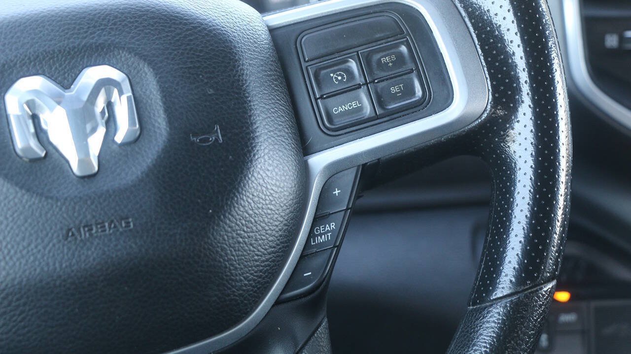 Used 2022 RAM 3500 Big Horn AWD/4WD image 17