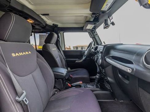Used 2013 Jeep Wrangler Unlimited Sahara AWD/4WD image 19