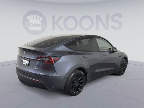Used 2021 Tesla Model Y Long Range AWD/4WD image 7