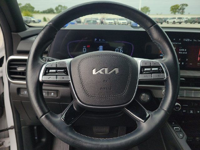 Used 2024 Kia Telluride EX w/ EX Captain's Chair Package AWD/4WD image 24
