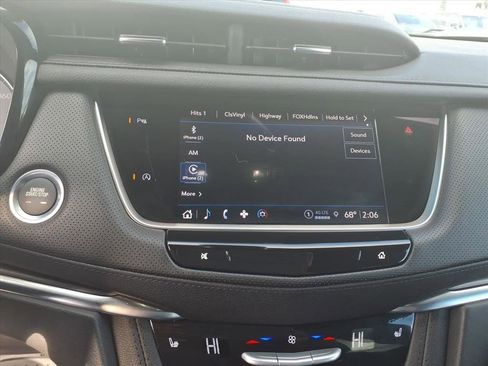 Used 2025 Cadillac XT5 Luxury image 14