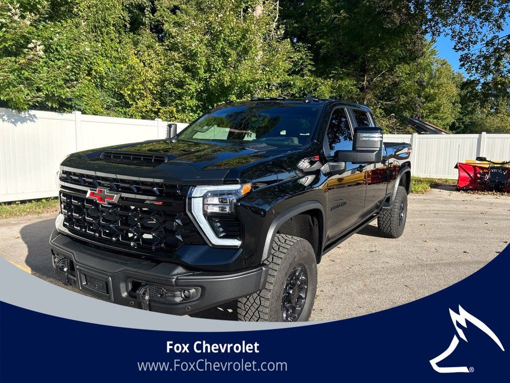 Used 2025 Chevrolet Silverado 2500 ZR2 w/ ZR2 Bison Edition AWD/4WD image 1