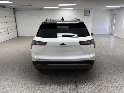 New 2026 Chevrolet Equinox LT w/ Convenience Package II AWD/4WD image 7