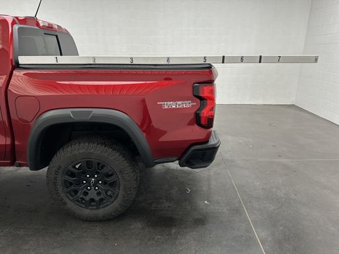 Used 2024 Chevrolet Colorado Trail Boss w/ Advanced Trailering Package AWD/4WD image 7
