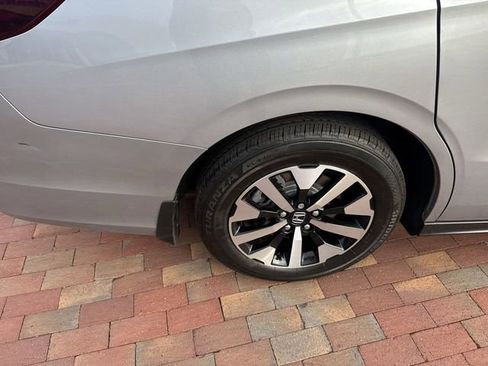 Certified 2025 Honda Odyssey EX-L image 15