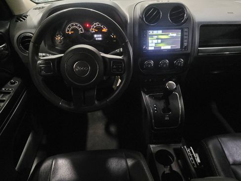Used 2016 Jeep Patriot High Altitude AWD/4WD image 22