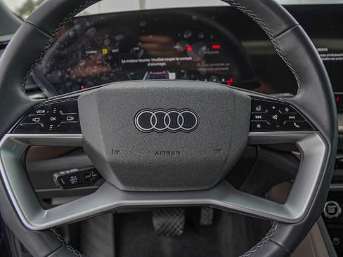 Certified 2025 Audi Q5 Premium w/ Convenience Package AWD/4WD image 11