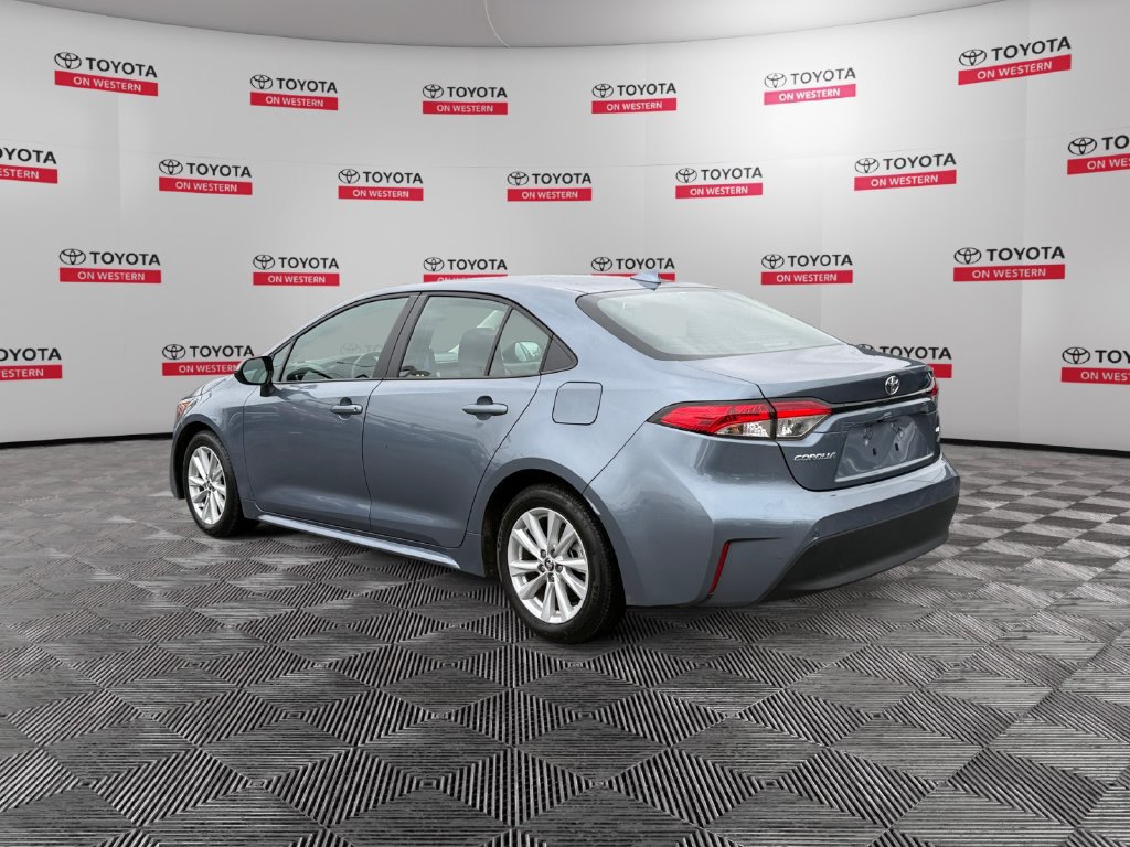 Used 2026 Toyota Corolla LE w/ LE Premium Package FWD image 7
