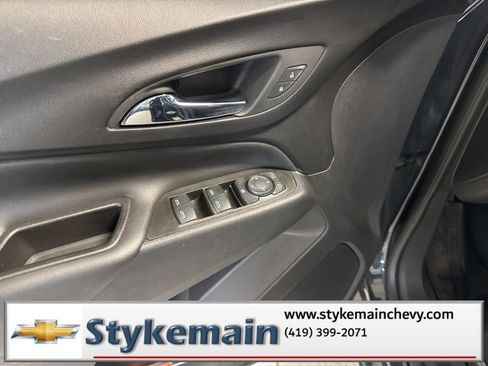 Used 2023 Chevrolet Equinox LT w/ LPO, Floor Liner Package image 39