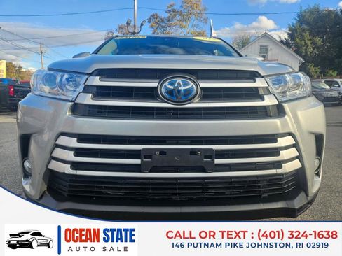 Used 2017 Toyota Highlander XLE image 8