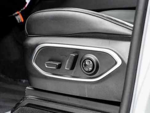 Used 2022 Jeep Wagoneer Series II image 12