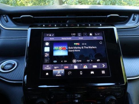 Used 2023 Jeep Grand Cherokee L Laredo image 10