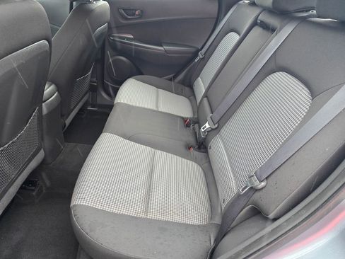Used 2021 Hyundai Kona SE FWD image 13