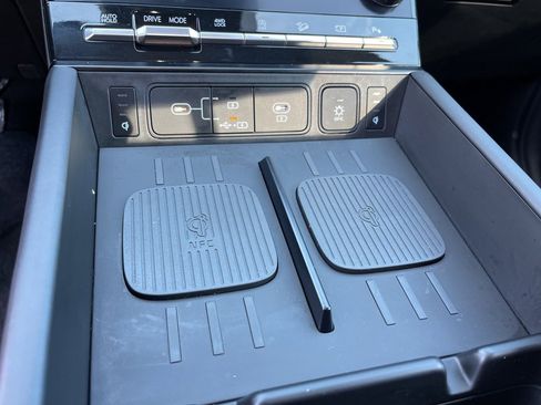 Used 2024 Hyundai Santa Fe Calligraphy image 14