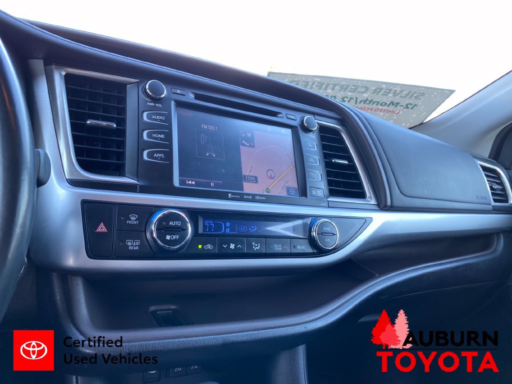 Certified 2019 Toyota Highlander XLE w/ Carpet Mat Package (TMS) AWD/4WD image 18