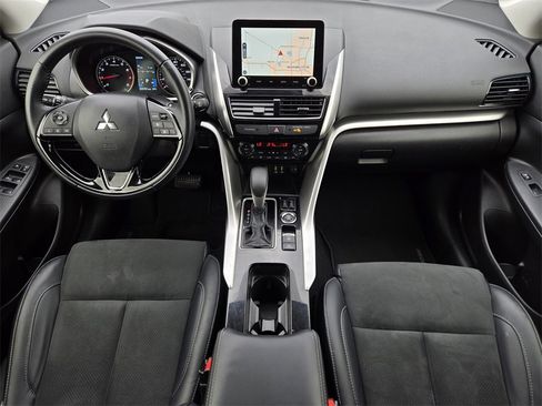 Used 2024 Mitsubishi Eclipse Cross SE image 21