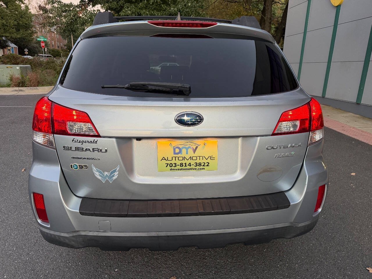Used 2013 Subaru Outback 2.5i Limited w/ Popular Pkg 3 AWD/4WD image 5