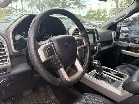 Used 2016 Ford F150 Lariat image 9