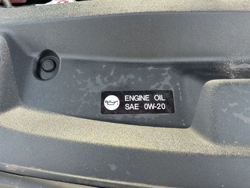 Used 2022 Toyota Highlander Limited FWD image 16