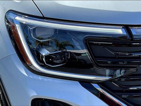 New 2026 Volkswagen Atlas Cross Sport SE image 28