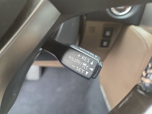 Used 2022 Lexus GX 460 Luxury image 32