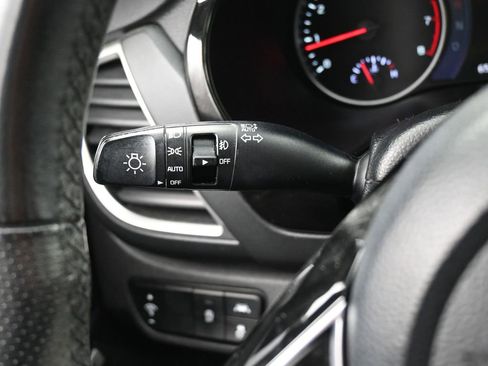 Used 2023 Kia Seltos SX w/ SX Sunroof Package image 19